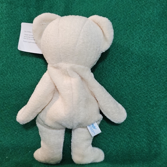 Snuggle Bean Bear - Born October 23, 1982 - Picture 9 of 12